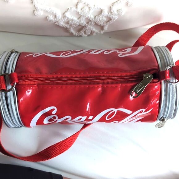 New Vintage Style Coca-Cola Classic Can  Handbag - Picture 10 of 11